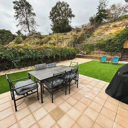 Pet Friendly Spacious 3Bed With Huge Back Yard